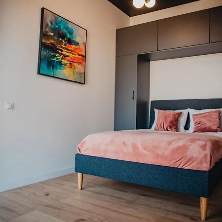 Jbhotels Hanza Tower