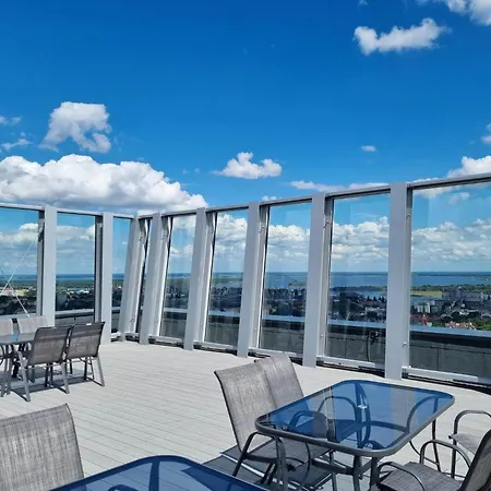 Jbhotels Hanza Tower